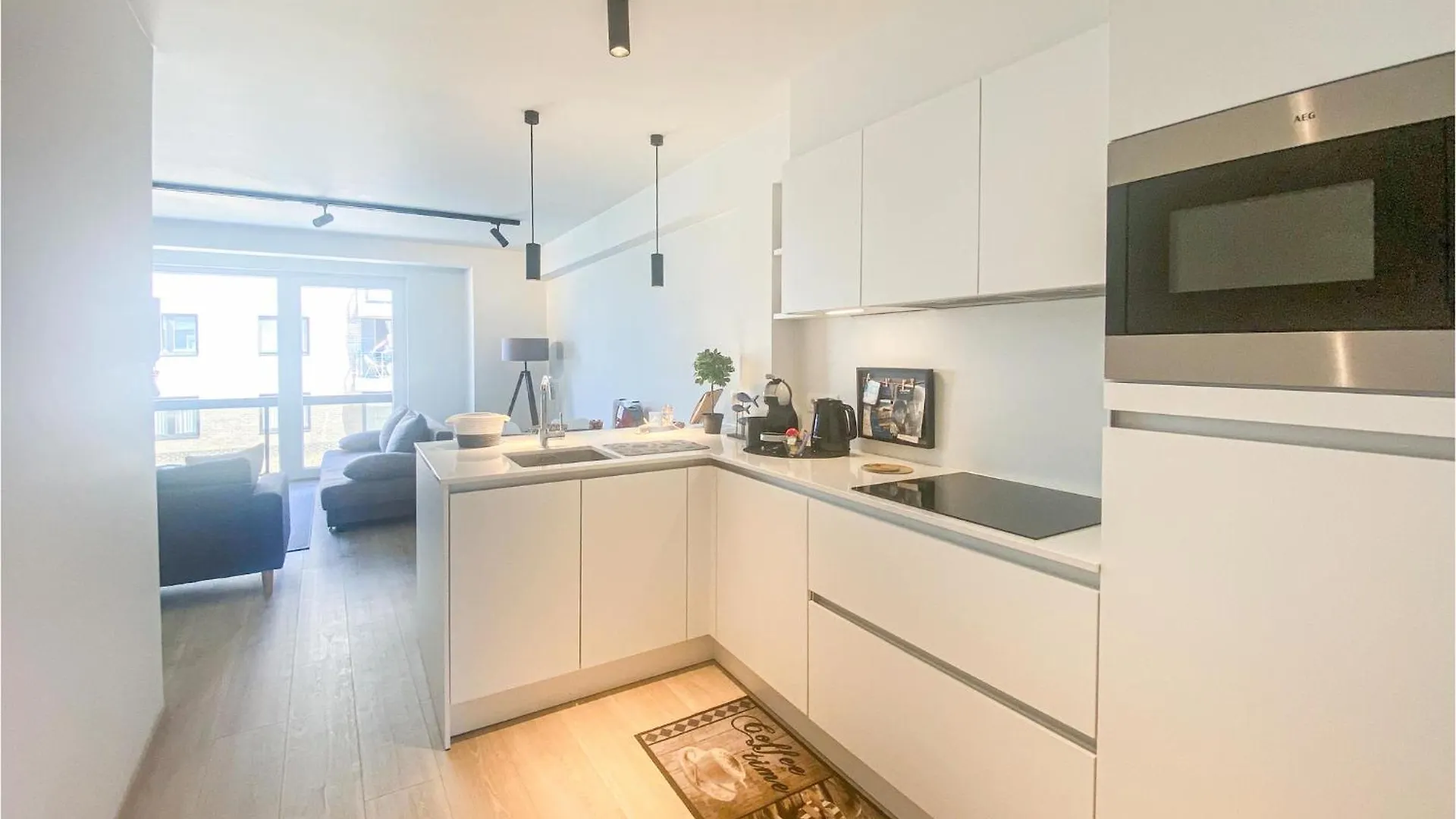 1 Bedroom Lovely Apartment In Oostende 0*, Ostend
