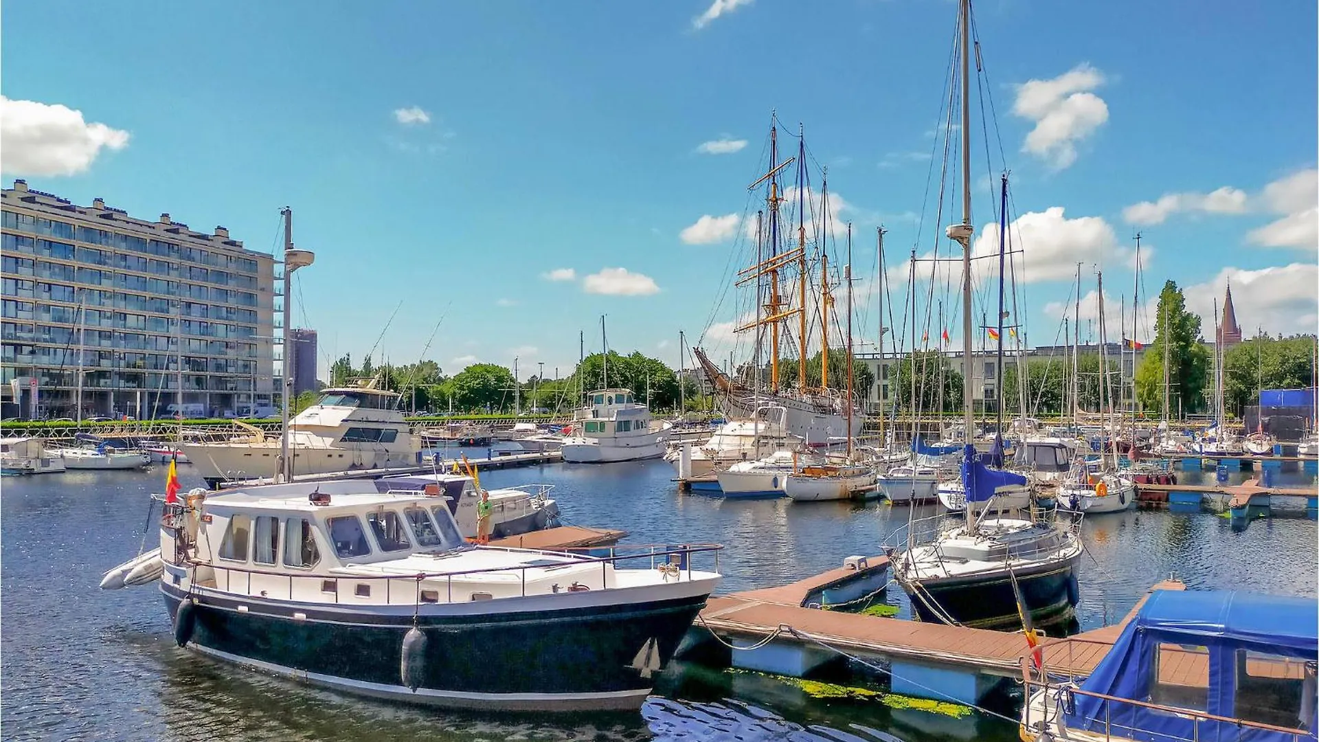 1 Bedroom Lovely Apartment In Oostende
